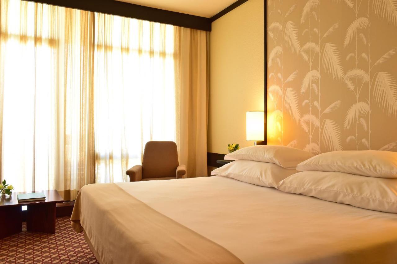 Pestana Casino Park Hotel&Casino Funchal  Bagian luar foto A room at the hotel