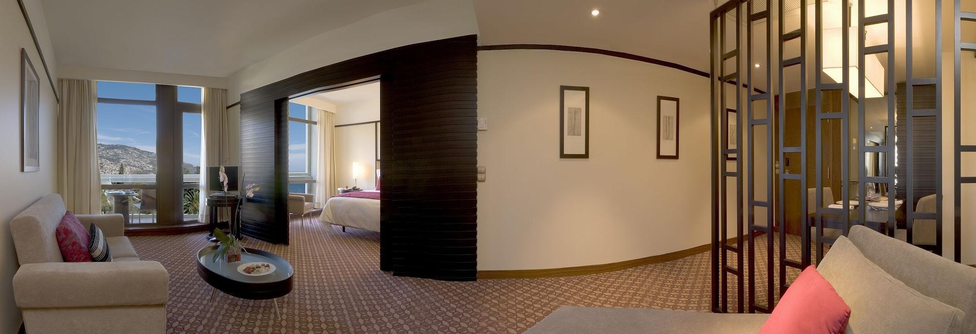 Pestana Casino Park Hotel&Casino Funchal  Bagian luar foto Suite