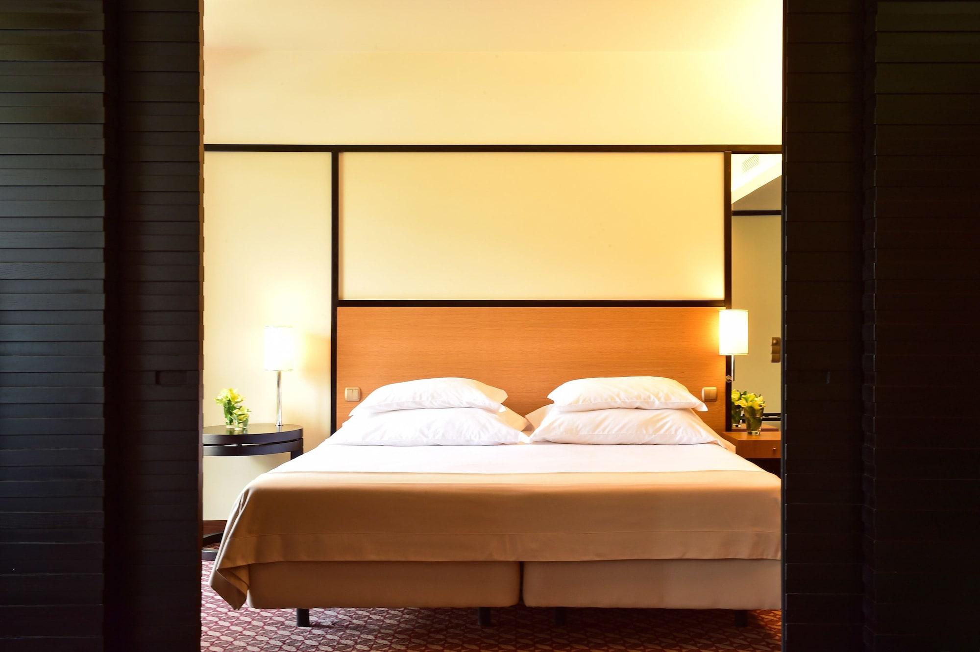 Pestana Casino Park Hotel&Casino Funchal  Bagian luar foto A room at the Mandarin Oriental, Madrid