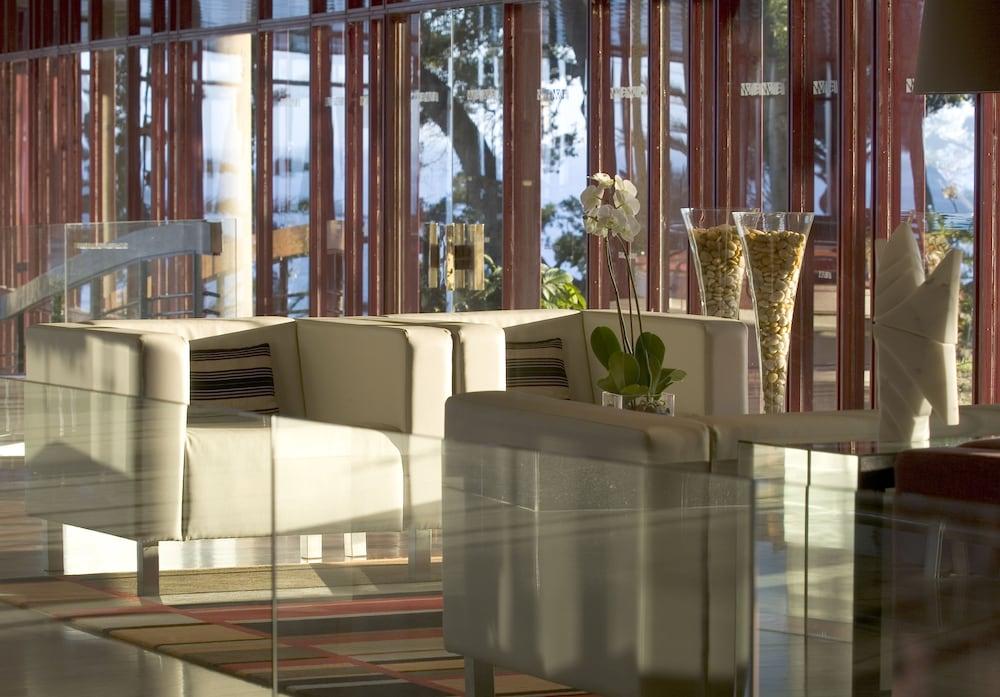 Pestana Casino Park Hotel&Casino Funchal  Bagian luar foto The lobby of the hotel