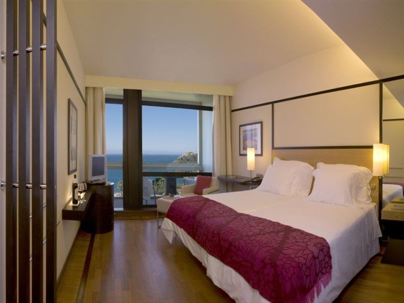 Pestana Casino Park Hotel&Casino Funchal  Bagian luar foto A room at the hotel