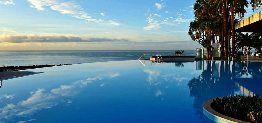 Pestana Casino Park Hotel&Casino Funchal  Bagian luar foto Infinity pool at the Cape Sun Resort